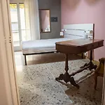 La Casa Di Giulia, Trilocale Con Balcone E Giardino Appartamento