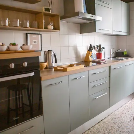 Appartamento La Casa Di Giulia, Trilocale Con Balcone E Giardino Brescia