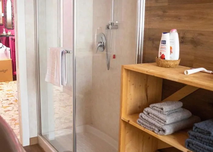 La Casa Di Giulia, Trilocale Con Balcone E Giardino Lejlighed *