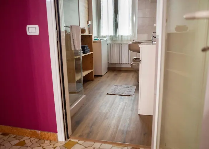 La Casa Di Giulia, Trilocale Con Balcone E Giardino